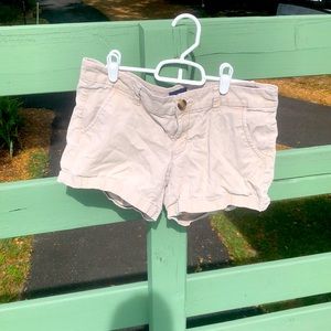 American eagle khaki shorts